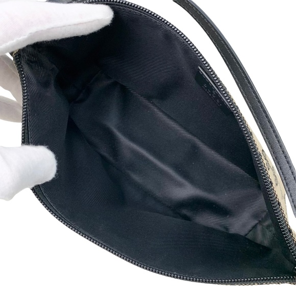 GUCCI Monogram Boat Pochette - Picture 11 of 13